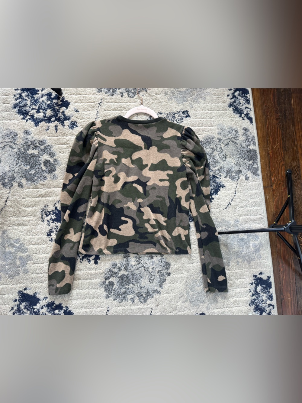 Zara Olive Green Crewneck - Picture 2 of 3